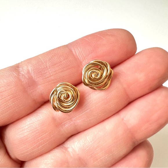 Tesoro Del Sol Jewelry - 14K Gold Filled Rose Stud Earrings Handmade Wire Wrapped -10mm diameter